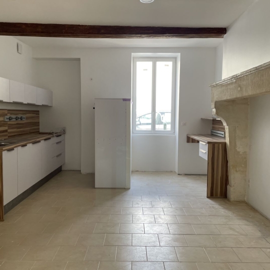  Annonces PONT DU GARD : Immeuble | UZES (30700) | 350 m2 | 735 000 € 