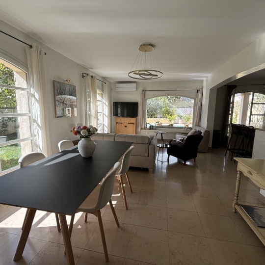  Annonces PONT DU GARD : Maison / Villa | UZES (30700) | 165 m2 | 495 000 € 