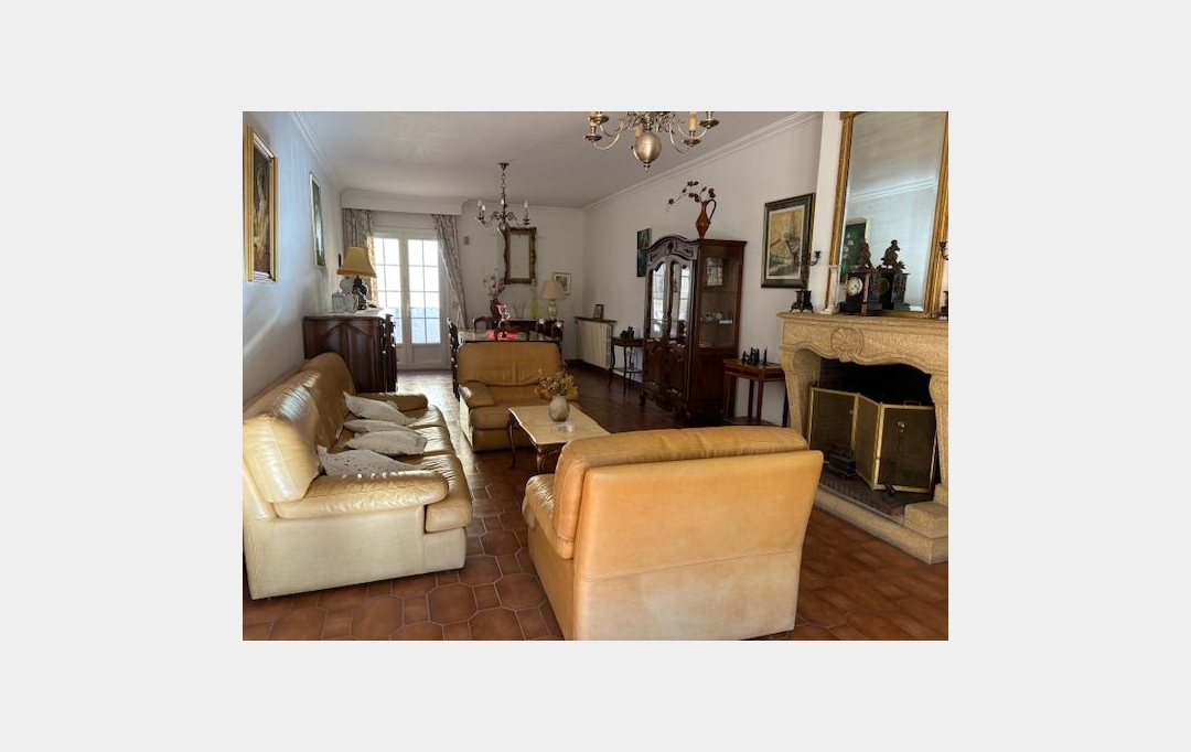 Annonces PONT DU GARD : Maison / Villa | REMOULINS (30210) | 240 m2 | 385 000 € 