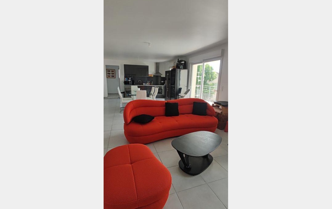 Annonces PONT DU GARD : Appartement | CABRIERES (30210) | 90 m2 | 1 050 € 