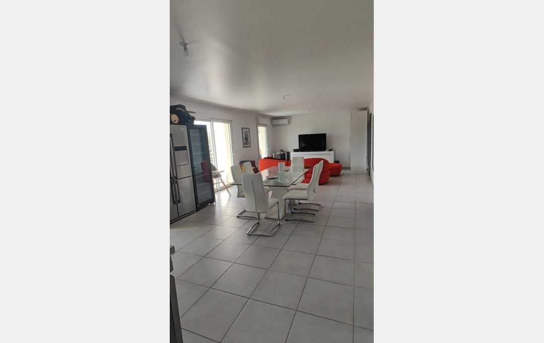 Annonces PONT DU GARD : Appartement | CABRIERES (30210) | 90 m2 | 1 050 € 