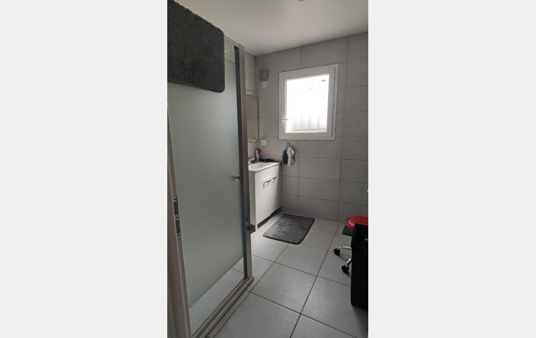 Annonces PONT DU GARD : Appartement | CABRIERES (30210) | 90 m2 | 1 050 € 